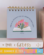 Calendario de escritorio plegable con 52 semanas de citas felices