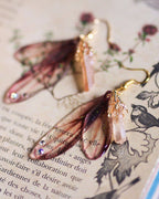 Handgefertigte Ohrringe aus Misty Valley Aura Quarz, 18 Karat vergoldet