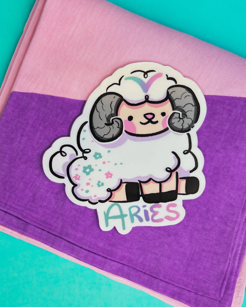 Aries Sprout! Kawaii-Aufkleber „Schaf mit Widderhörnern“, glänzend, Vinyl, 5,6 cm