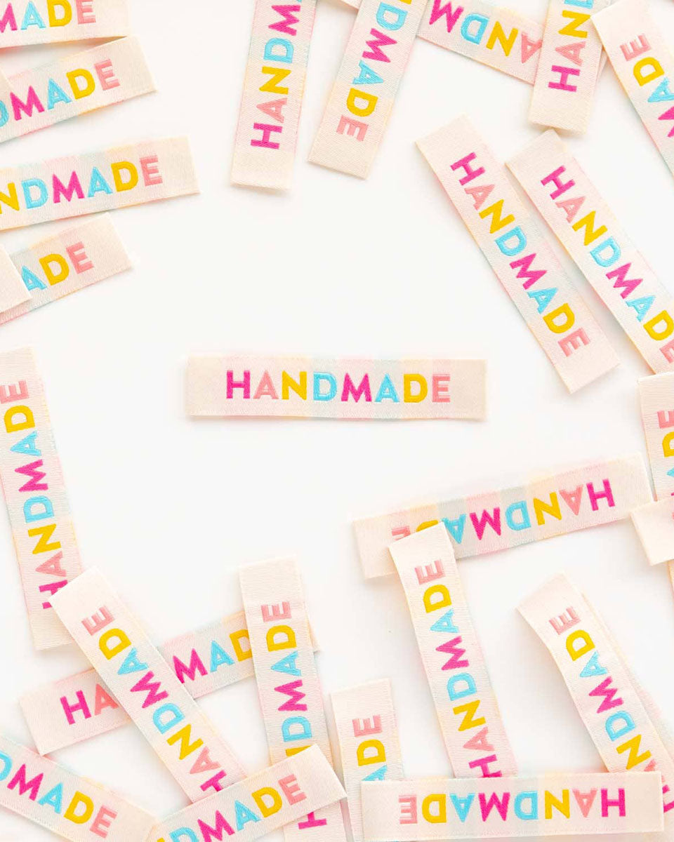 Bunte „handgefertigte“ gewebte Etiketten für Kleidung zum Aufnähen – 6,7 cm x 1,3 cm